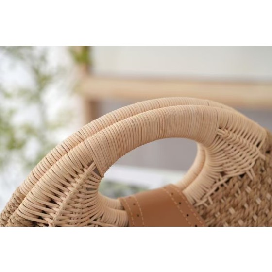 New Women's Straw Tote Bag — Spring Fashion Woven Bag, Casual Beach Tote, Simple Shell-Shaped Bag